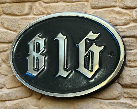 Numbered wall sign traditional style oval black