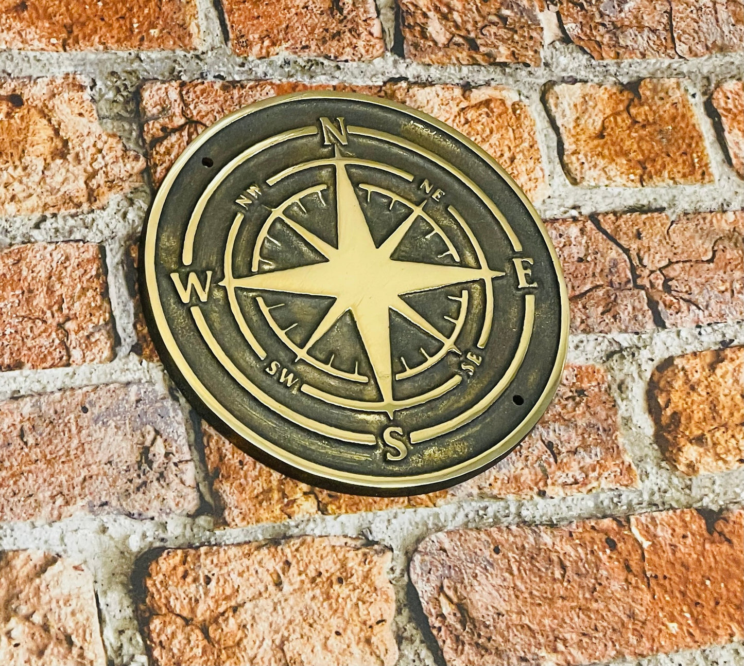 Garden Compass in bronze