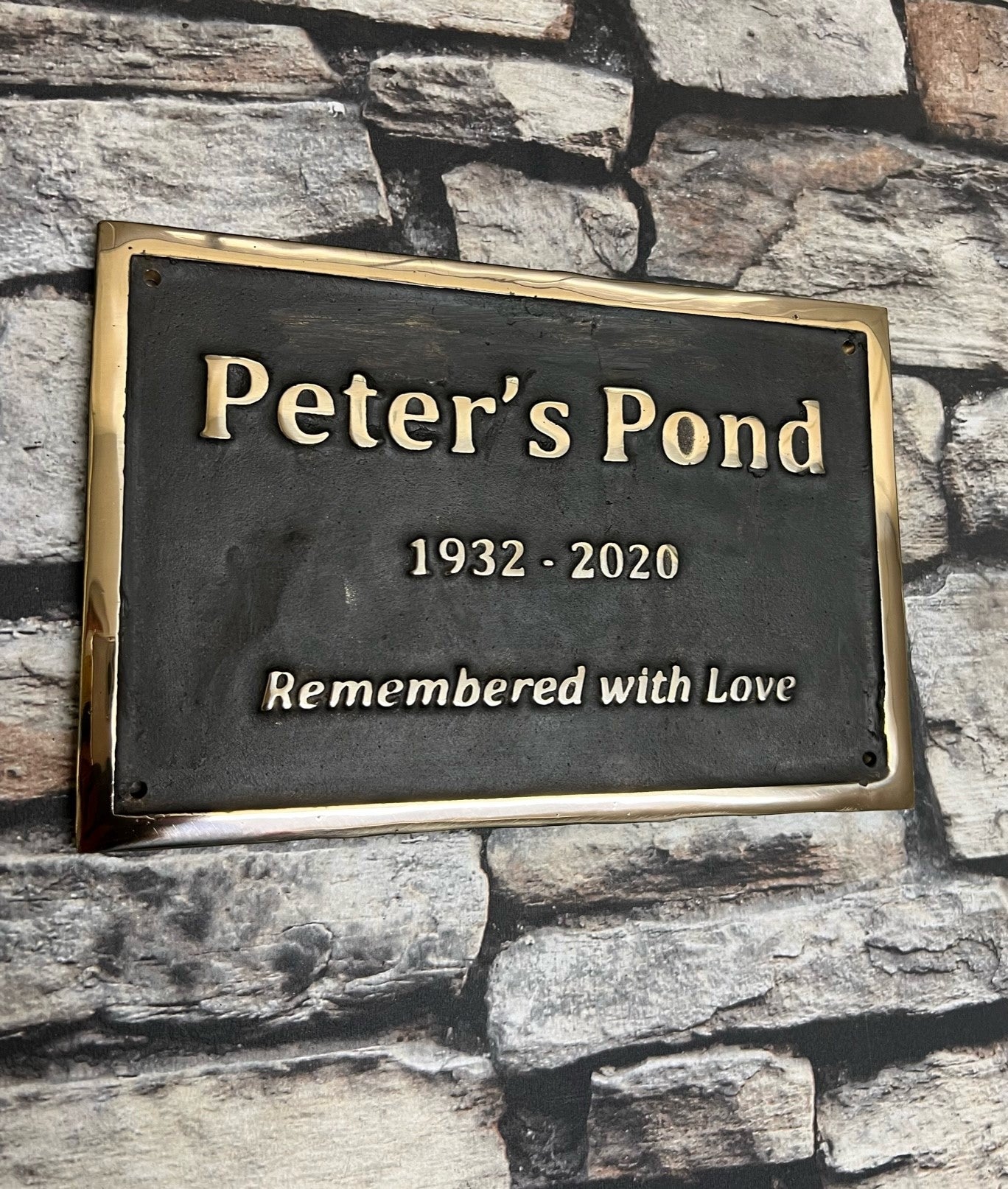 Memorial Plaques in bronze