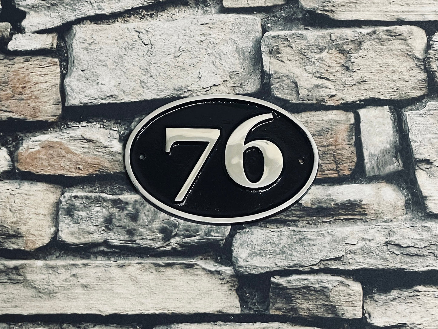 House Number Sign Georgia font
