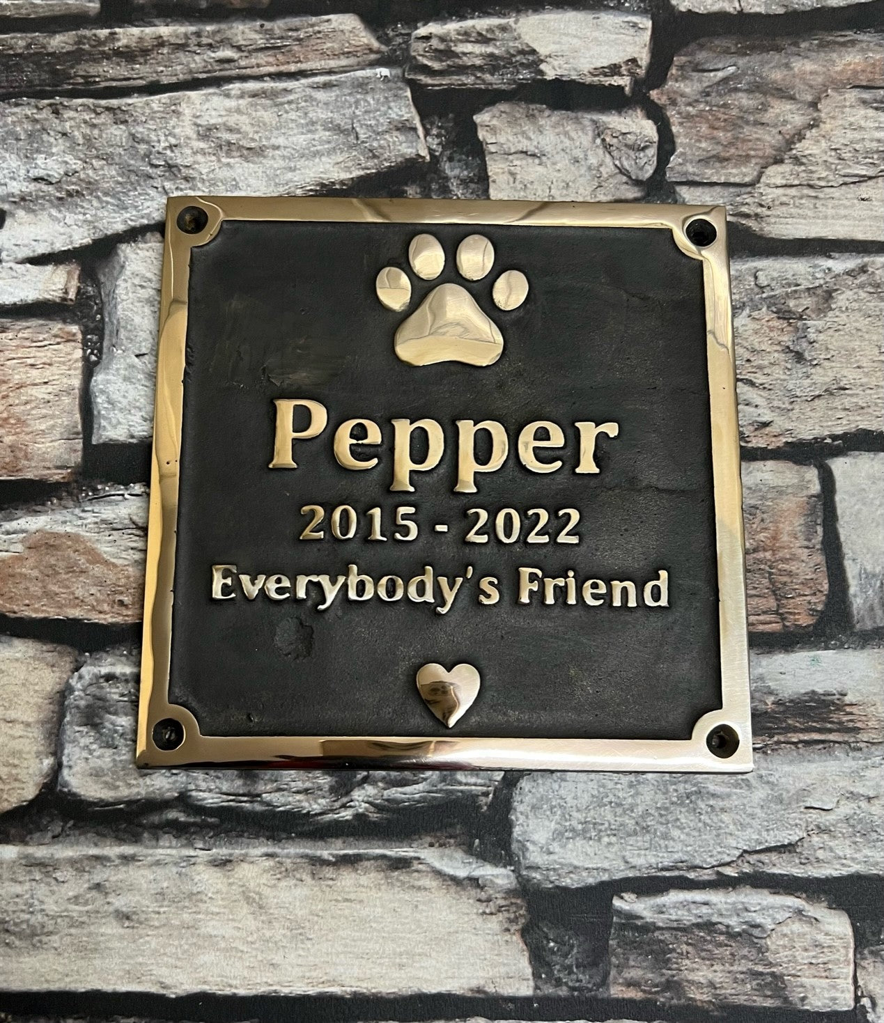 Memorial Plaques in Bronze for pets