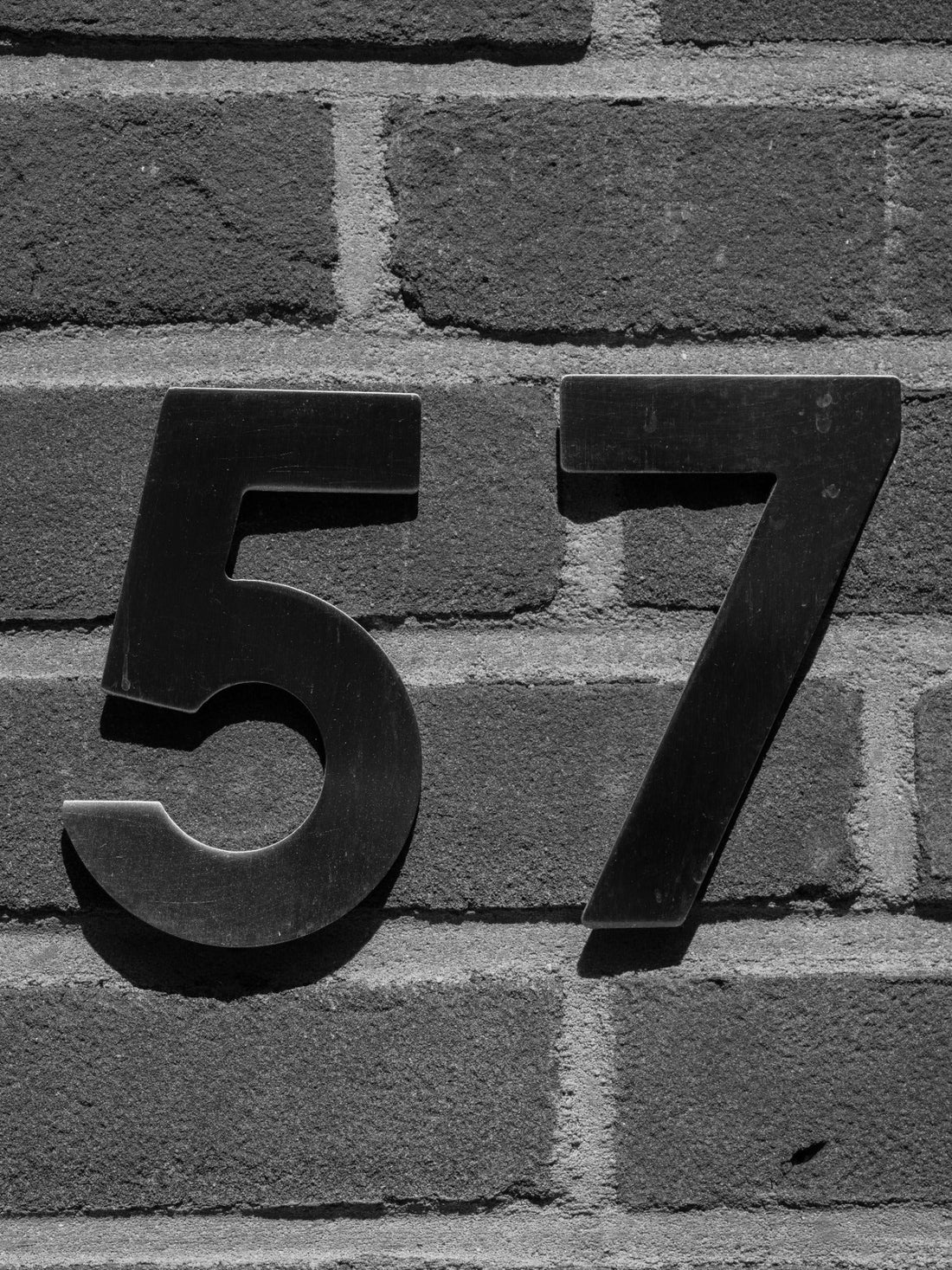 Stainless Steel vs Aluminium House Numbers: Which Is Best?