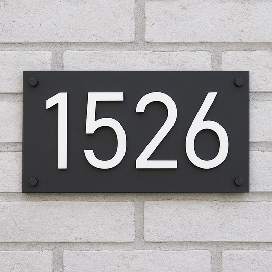 Minimalist vs Bold: Choosing the Right Address Plaque Style for Your Home