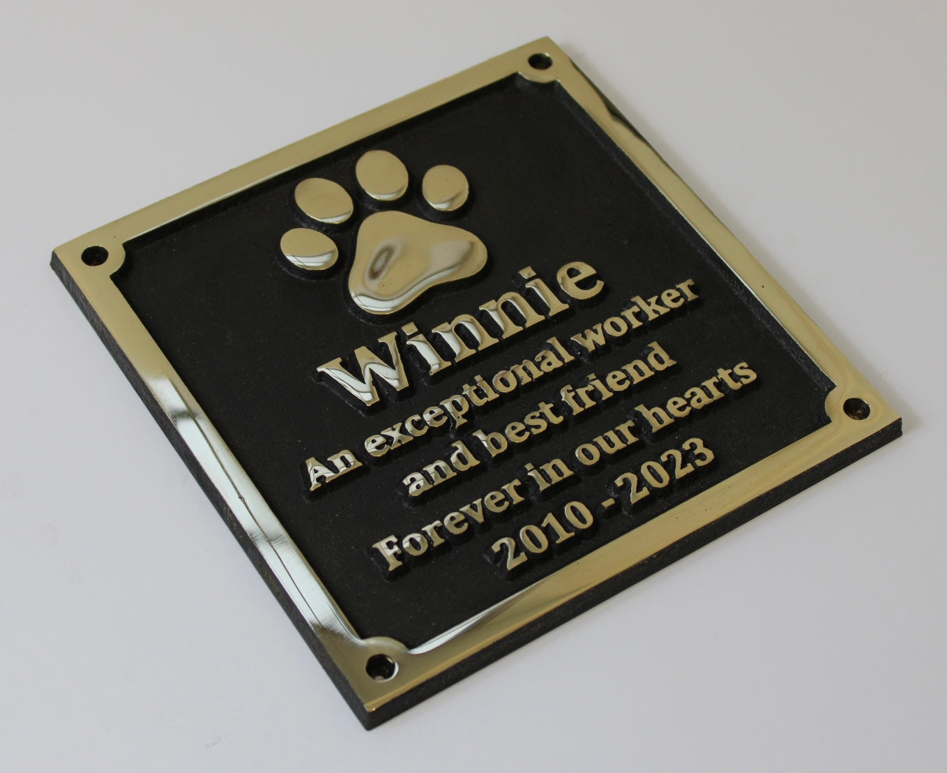 Memorial Plaques in Bronze for pets