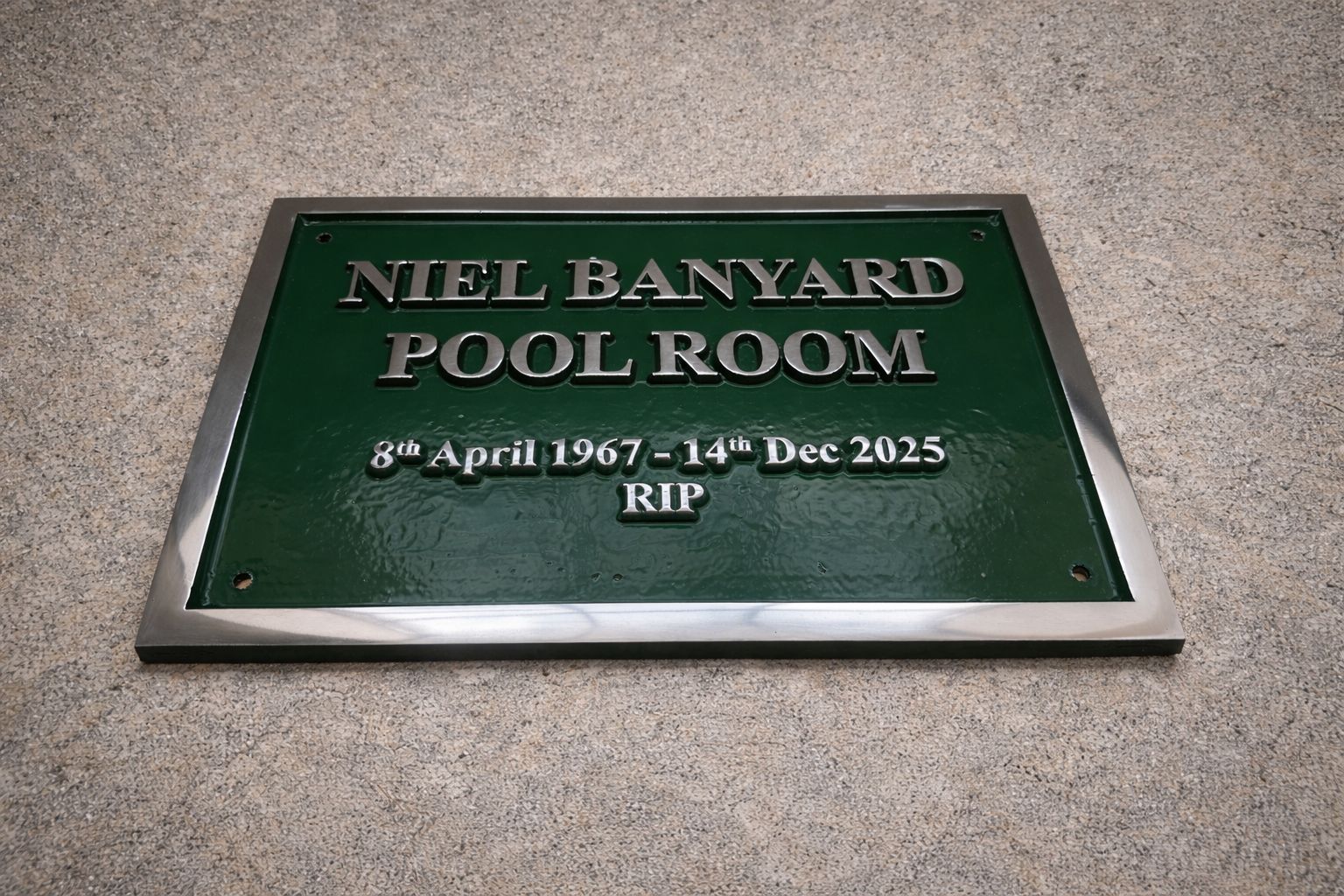 Memorial plaque in aluminium metal 