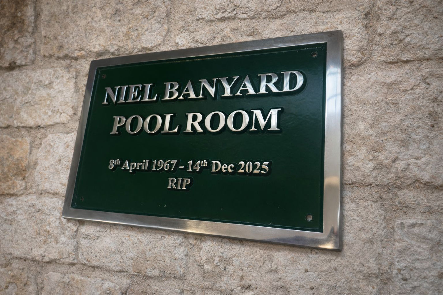 Memorial plaque in aluminium metal 