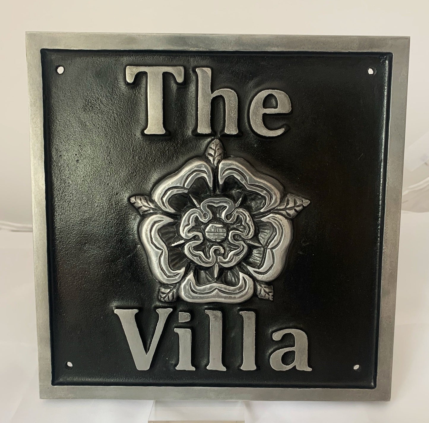 House name Sign with Tudor Rose