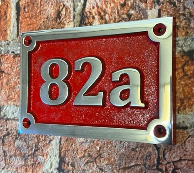 House number sign aluminium rectangle red