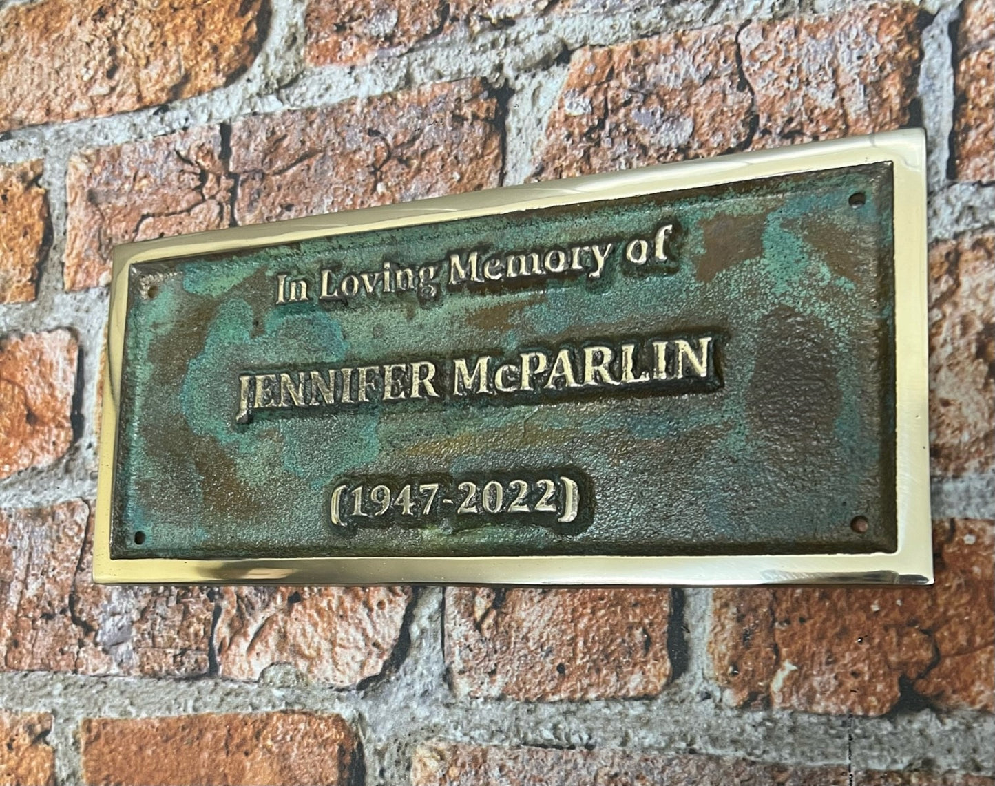 Memorial Plaques in Bronze for benches